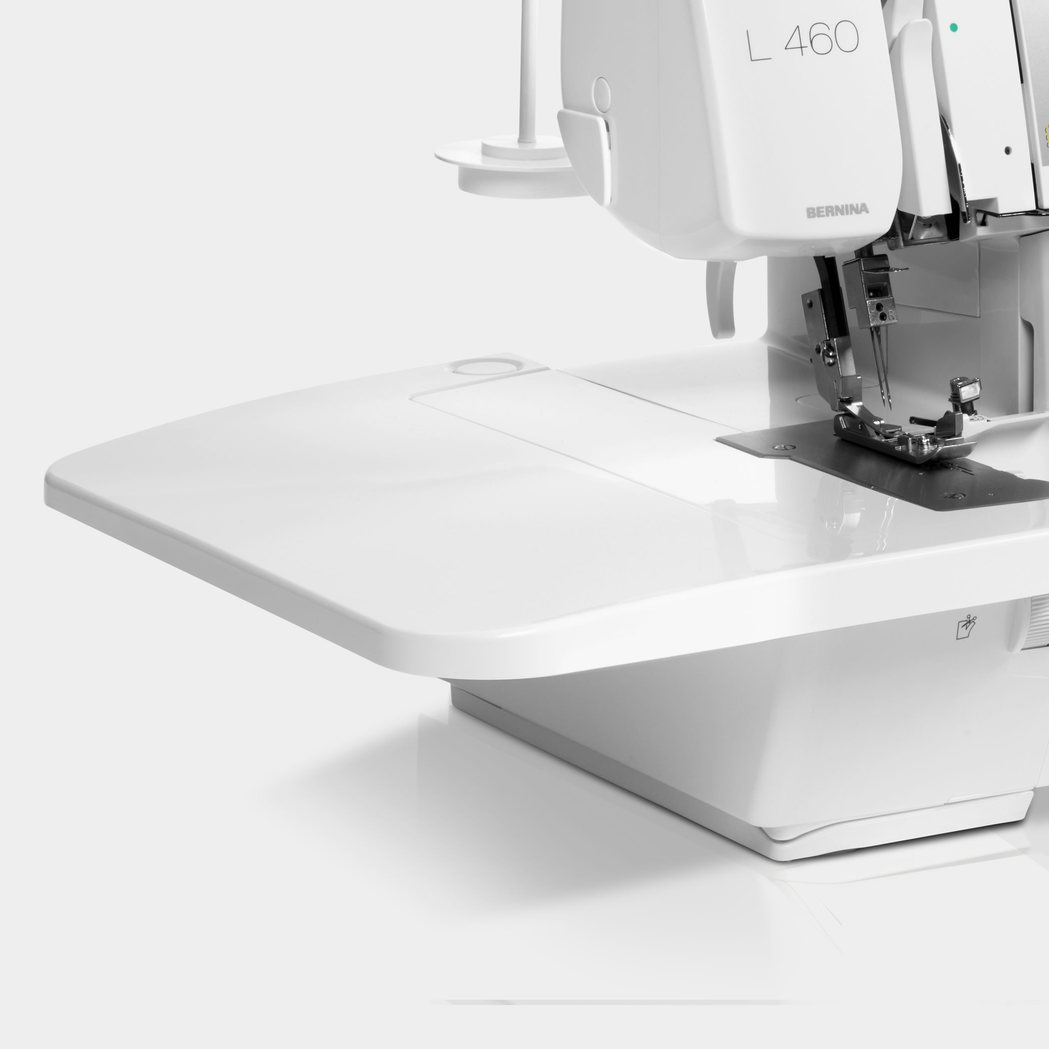 Bernina L460 OVERLOCK - Musto Store - Macchine per cucire Corato